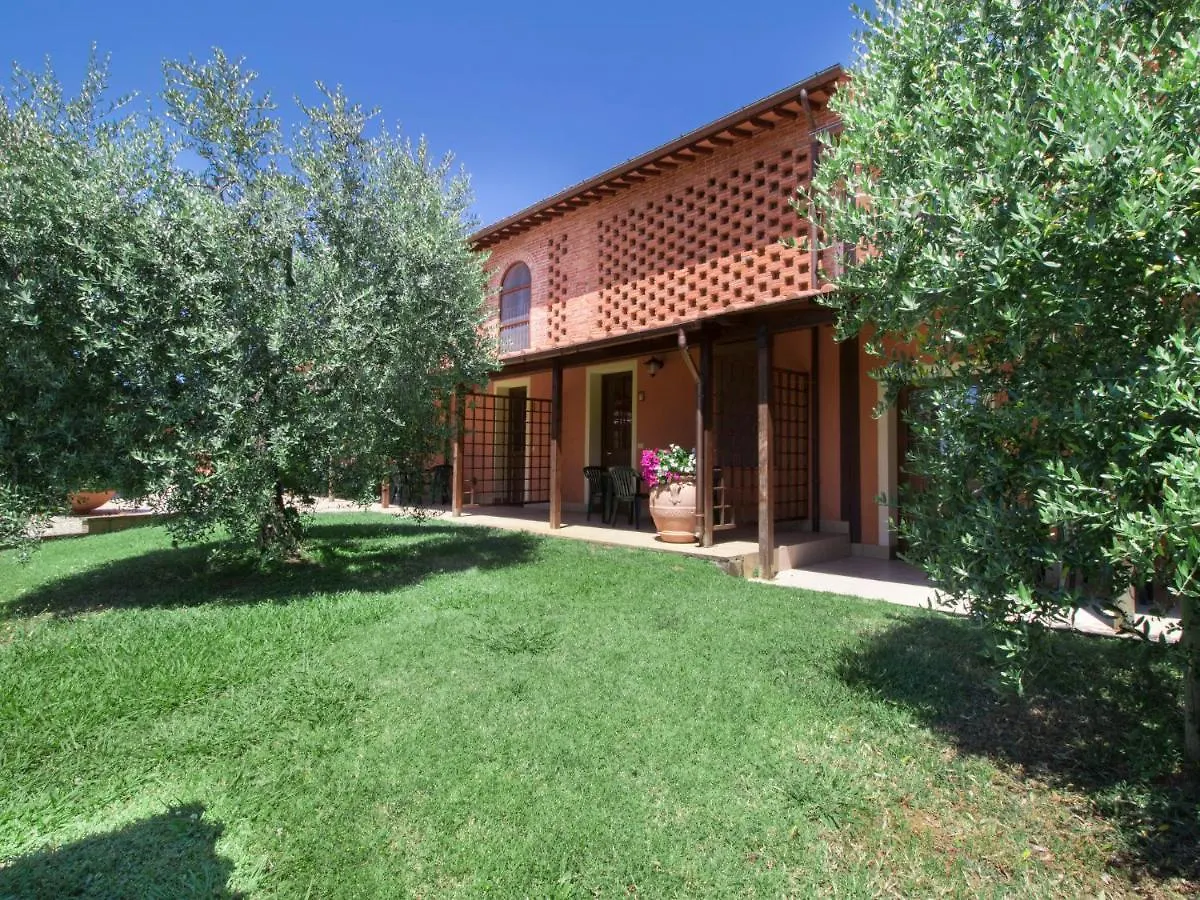 Apartment Trilocale By Interhome Holiday home Orentano